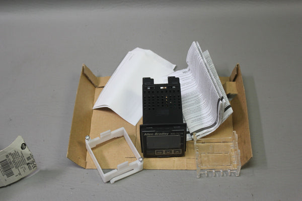 NEW ALLEN BRADLEY TEMPERATURE CONTROLLER 900-TC16RGTZ25 SER B