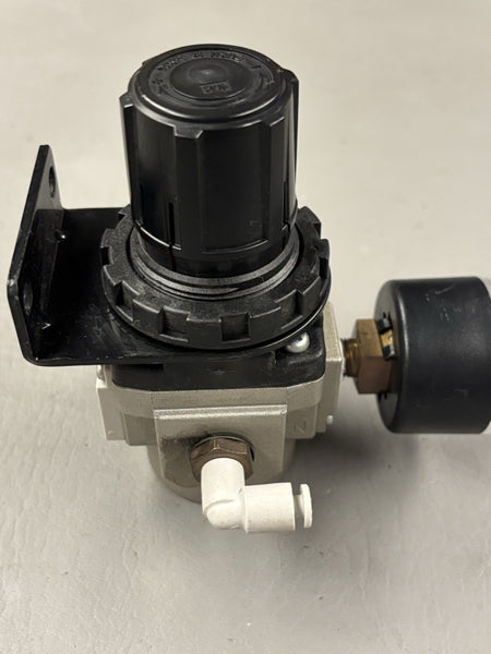 SMC AR30-N02-Z Regulator Modulator