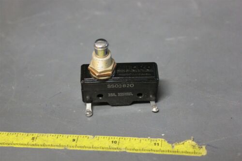 VINTAGE MICRO SWITCH SNAP ACTION SWITCH BZ-2RQ1T04