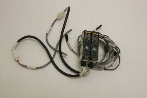 Lot of 2 OMRON E3C-JC4P Photoelectric sensors