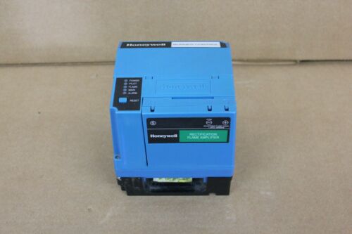 Honeywell Burner Control With Flame Amplifier RM7895A1014 R7847A1033 ST7800A1054
