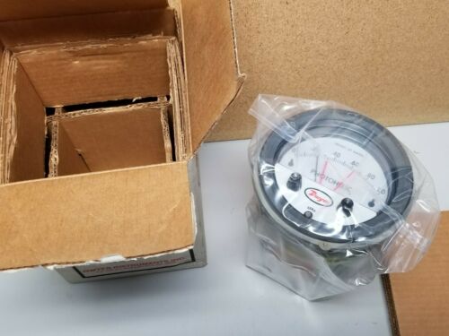 New Dwyer Photohelic Pressure Switch/Gage Series 3000 3001