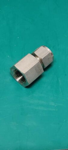 Swagelok Female Pipe connector SS-810-7-8 New 1 pc