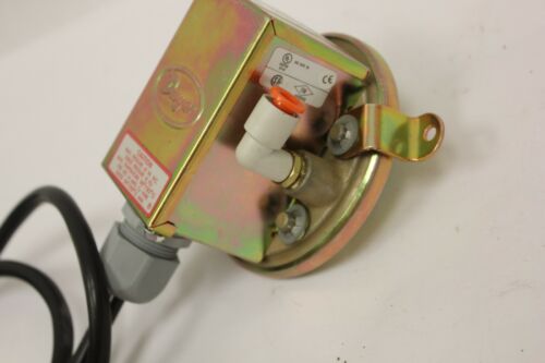 Dwyer 1910-00 Pressure Switch 45 In. W.C. 10 PSI