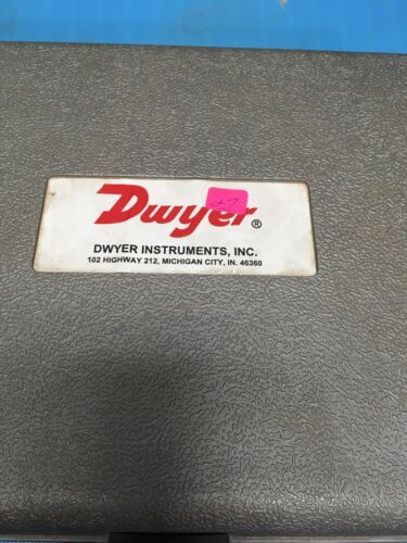 Dwyer 475 Mark III Digital Manometer Kit