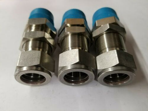 3 New Swagelok Stainless Steel Bulkhead Male Connector Fittings SS-1210-11-12