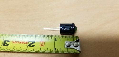 100 New Lumex SSI-LXH8080GD 8mm Green Panel Mount LED