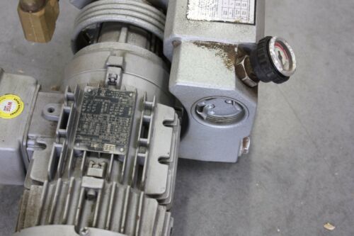 Airtech Rotary Vane Vacuum Pump With Motor L12-G1 7CFM 2.0 TORR