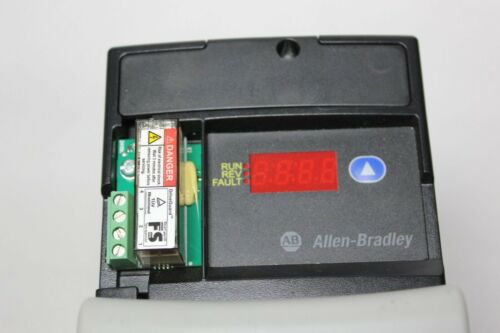 Allen Bradley Powerflex 40 1HP AC Drive 22D-D2P3N104 SER.A W/ EXTRAS