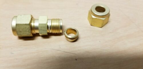 18 New Swagelok Brass Straight Union Fittings 5/16" Tube x 5/16" Tube B-500-6
