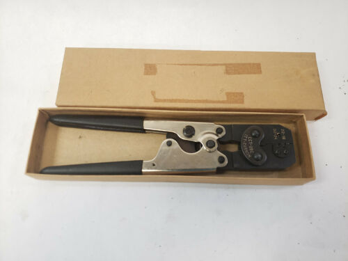 ITT Cannon CCT-UBC 22-18 30-24 Hand Crimper Crimping Tool