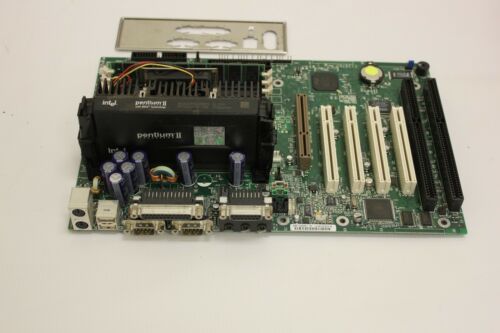Intel Pentium II 720930-213 Motherboard IUS293028831 w/ 32 Mb Ram