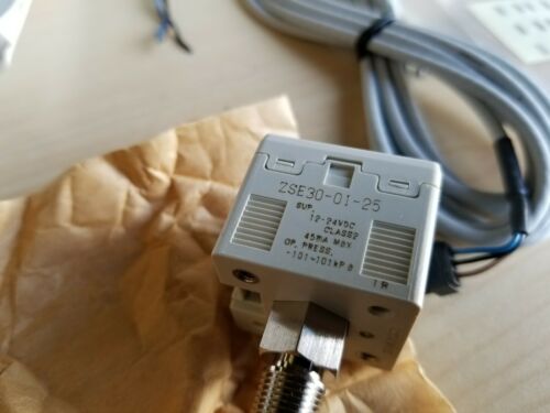 New SMC Digital Pressure Switch ZSE30-01-25