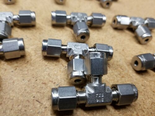 10 New Swagelok Stainless Steel 1/8" Union Tee Tube Fittings SS-200-3
