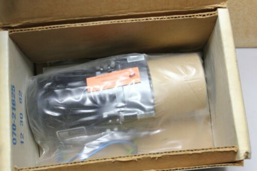 New Bodine Gearmotor Gear Motor 1/30hp 140rpm 12:1 NCI-13D3