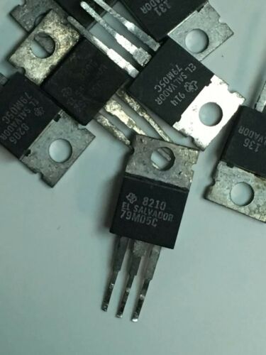 Lot of 25 Texas Instruments 79M05C Silver Voltage Regulators