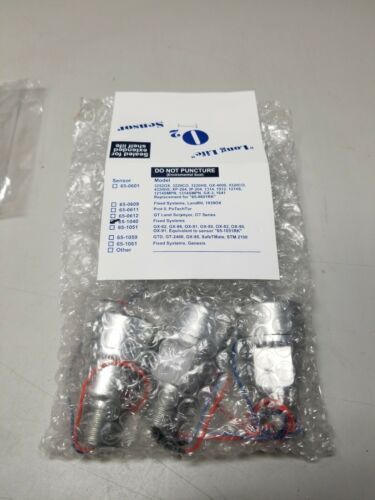(3) New Thermo Scientific O2 Sensors 65-1040 assembly