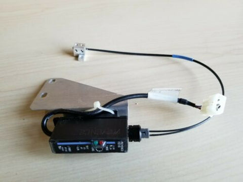 Keyence PhotoElectric Sensor & Amplifier FS2-65 & FU-4F