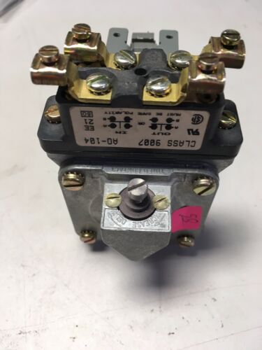 Unused Square D A010D Pneumatic Timing Relay ser A 9625