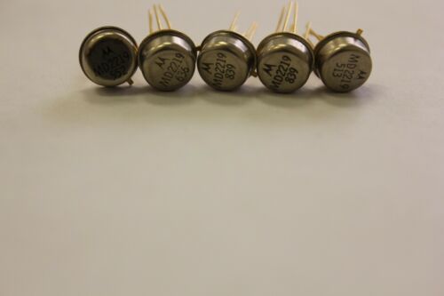 5 Motorola MD2219 Transistors