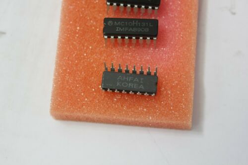 5 Motorola MC10H131L DIP 16 Pin IC Ceramic