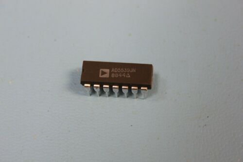 (39) Analog Devices AD5539JN Operational Amplifier